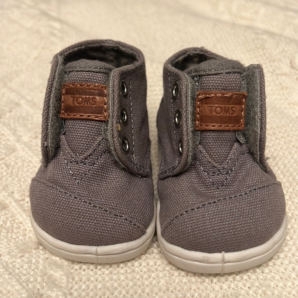 TOMS  Sneaker Hook & Loop Adjustable Gray Baby Shoes